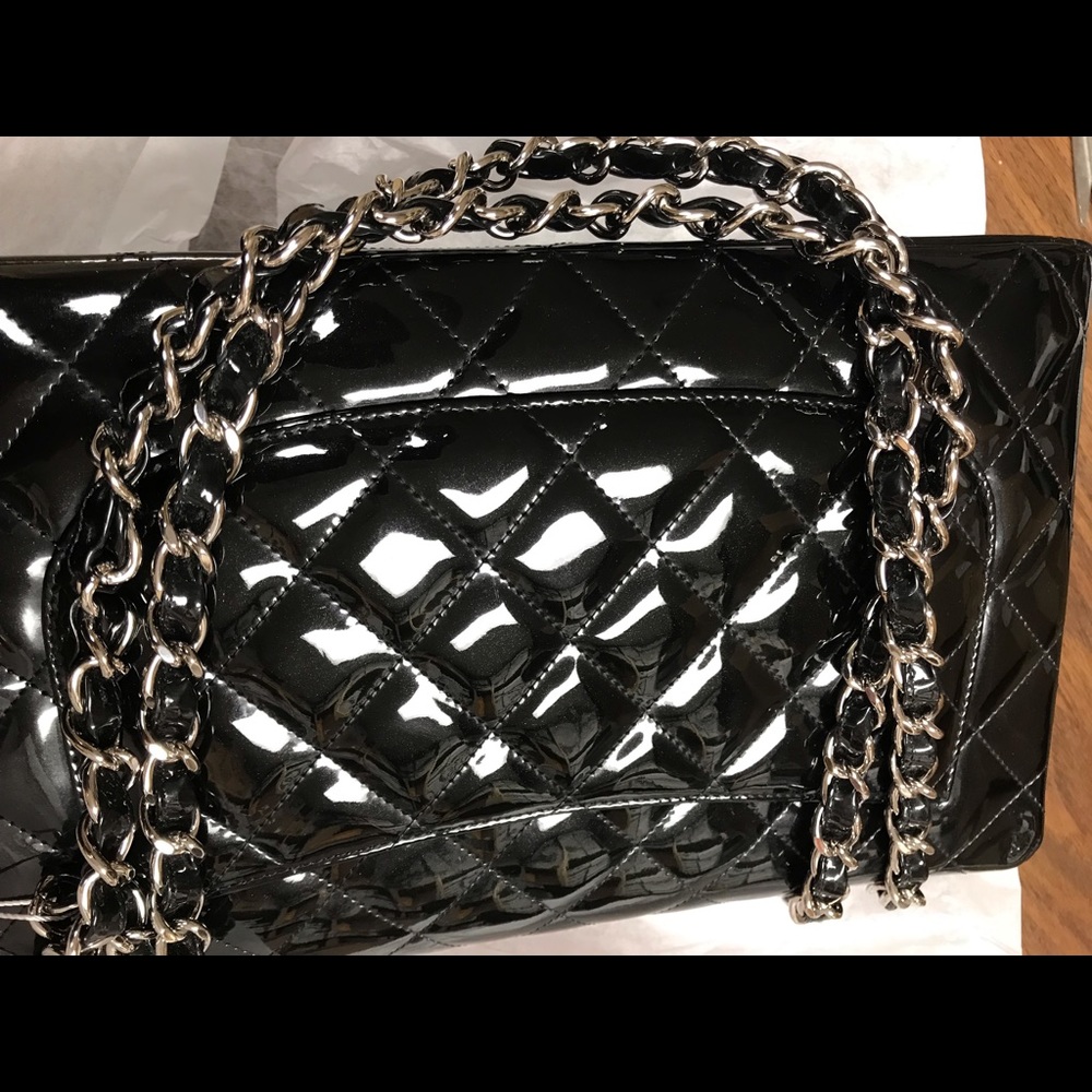 SOLD     Chanel Jumbo Patent Diamond Quilted Flap - Picture 5 of 8